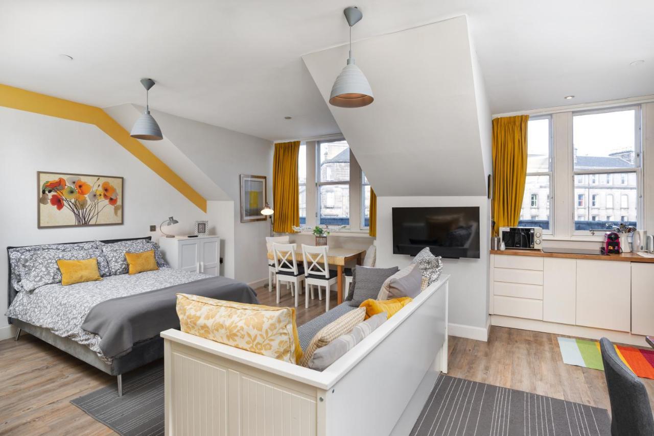 One-Bedroom Suite 1,990174667:JPEG